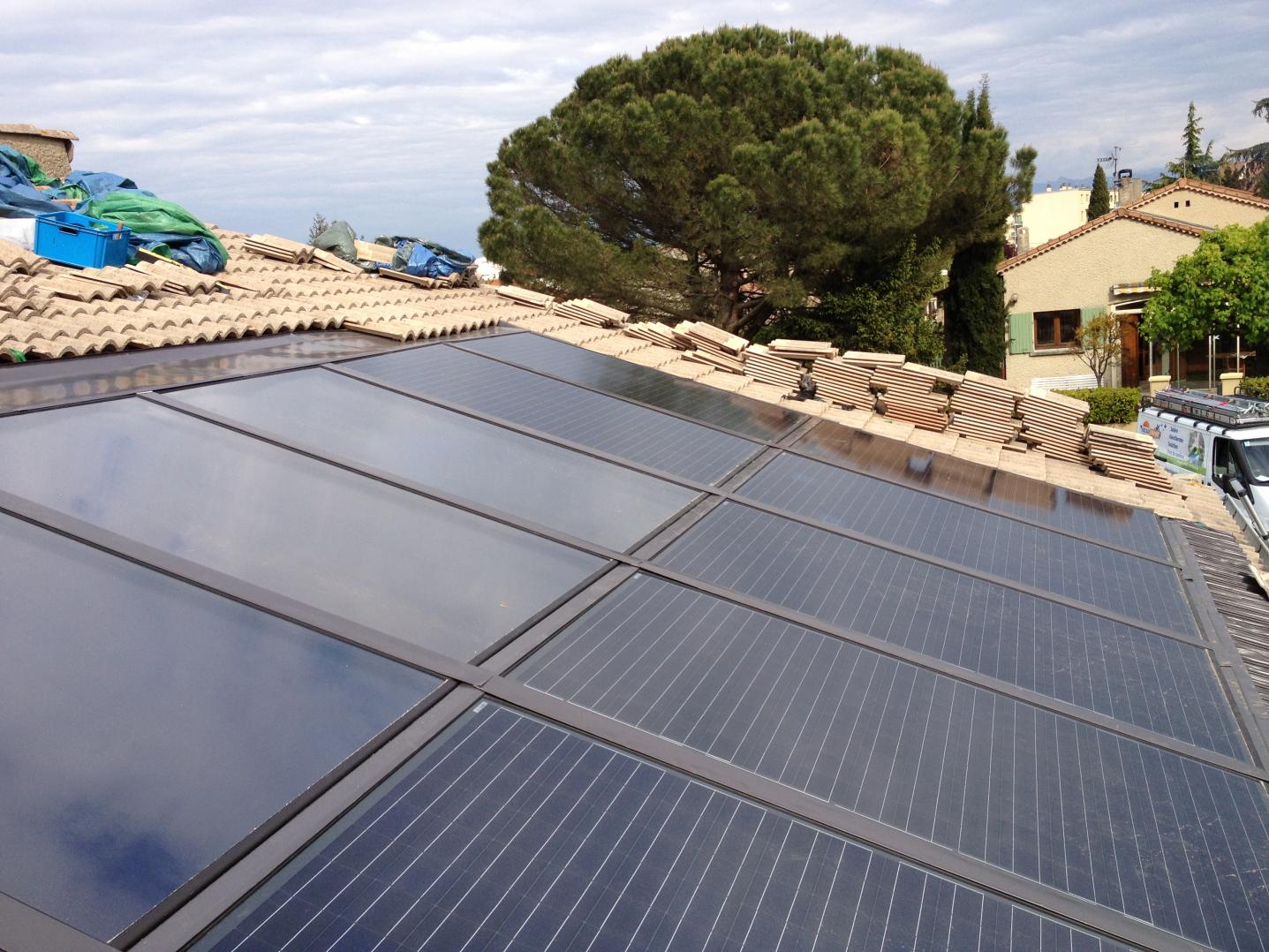 Panneaux solaires en Ardèche